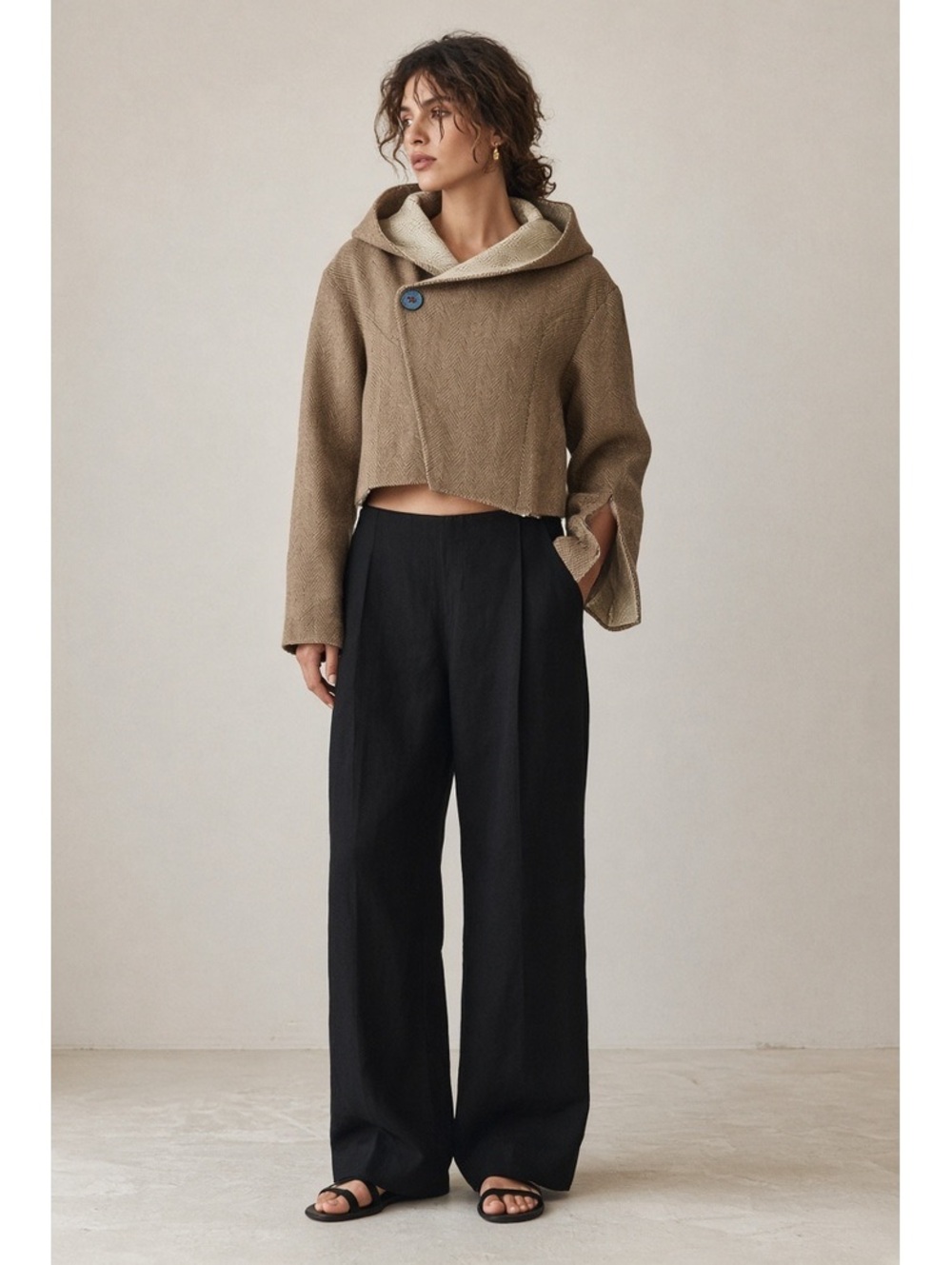 Trovata linen crop jacket size M